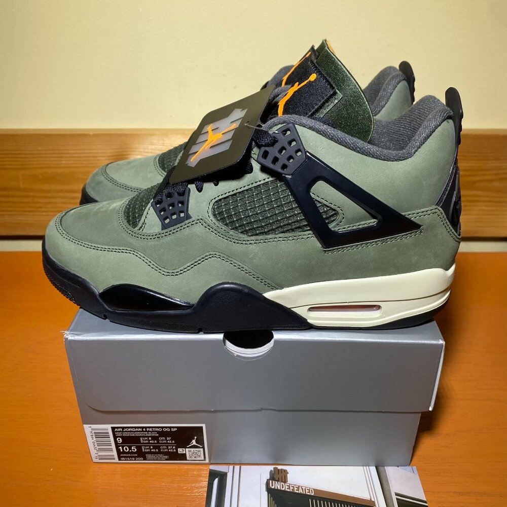 Air Jordan 4 Retro OG SP Undefeated Size 9 Men IB1519-200